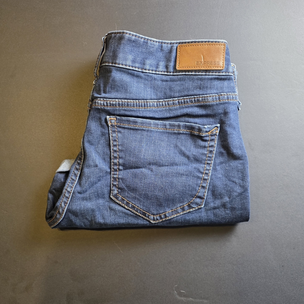 Express Slim Women’s Shorts in Dark Blue Denim